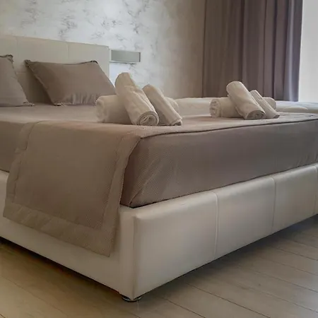 Aurora Hotel 4*