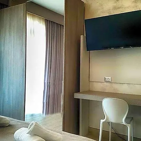 Hotel Aurora 4*