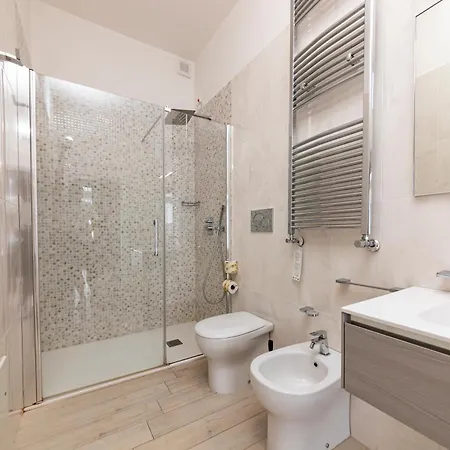 Отель Aurora 4*
