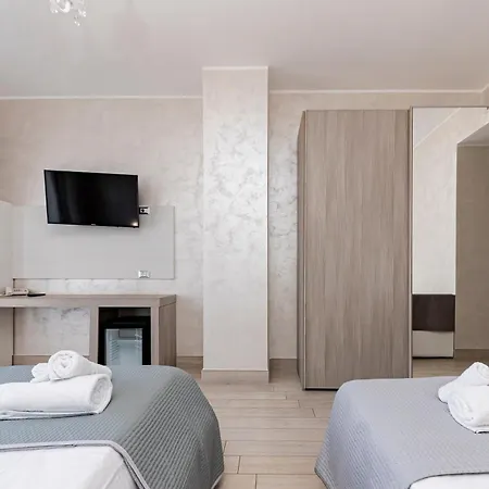 Aurora 4*
